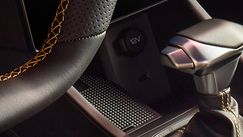 SHINE -LIMITED EDITION