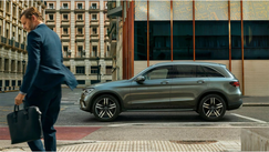 1.9 A/T Standard Metallic SUV