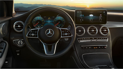 1.9 A/T Standard Metallic SUV