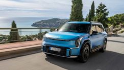 GT LINE 6 SEATS RELAXING