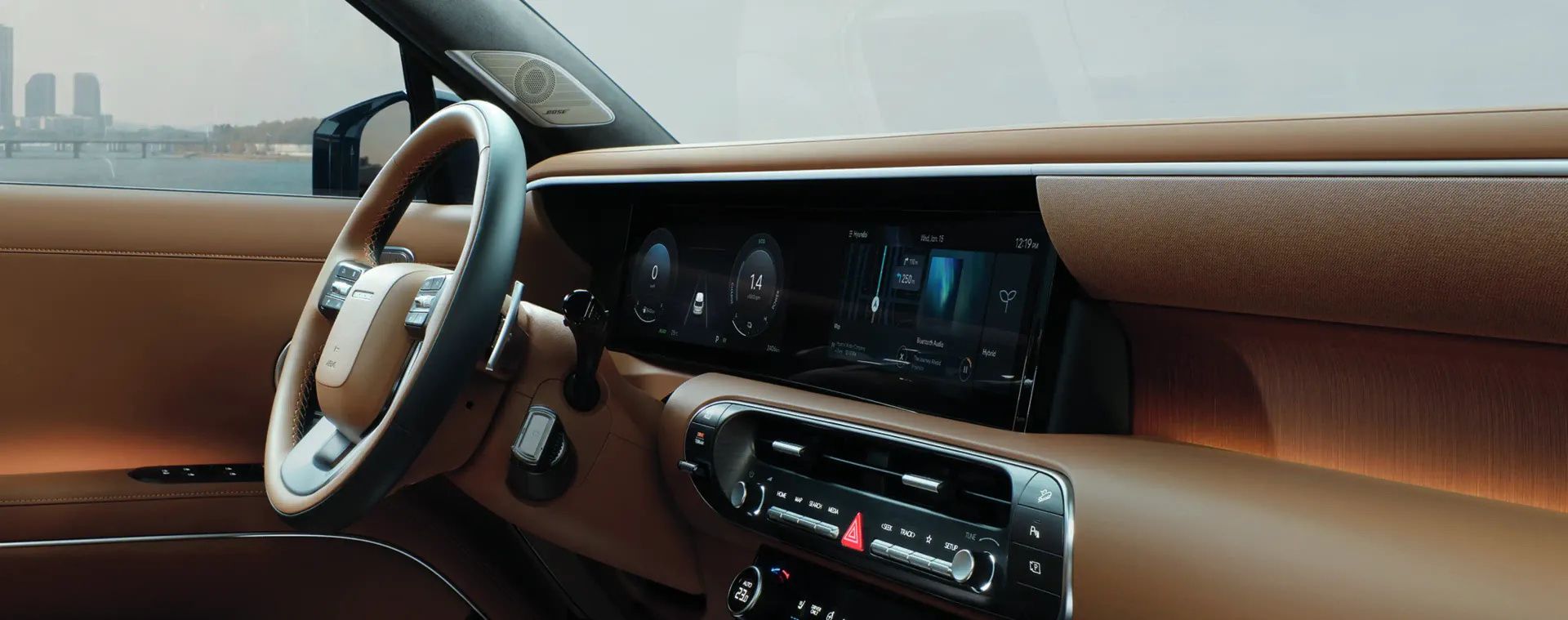 Experience an advanced technology view with the curved panoramic display, designed to enhance clarity and make every journey smoother
