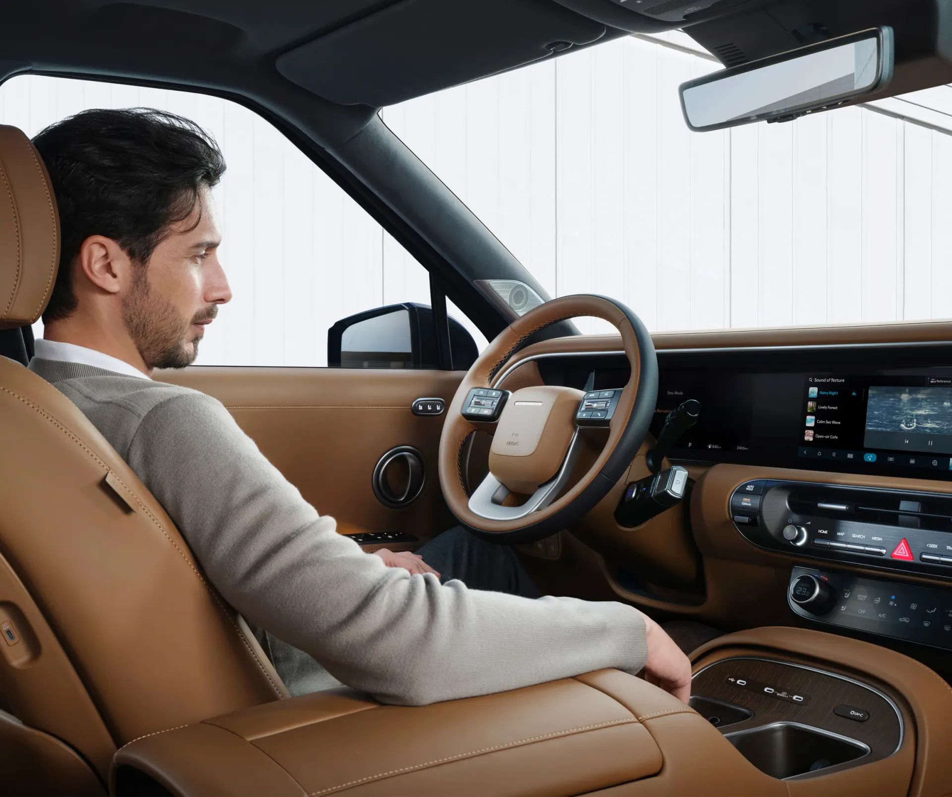 Command Efficiency and Refinement with The All-New PALISADE Hybrid