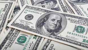 U.S. Dollar Rises as Investors Turn to Safe-Haven Assets
