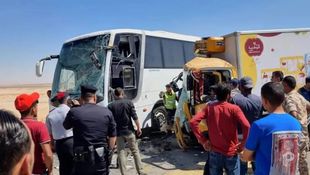 Two Dead, Seven Injured in Collision on Desert Highway in Ma'an