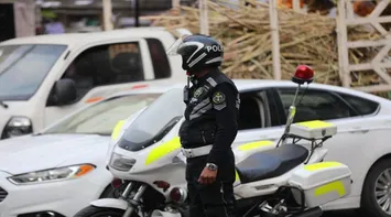 Public Security Arrests 4 Drivers Who Blocked Main Road During Wedding Convoy