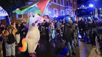 Italian Police Suppress Pro-Palestine Demonstration in Rome