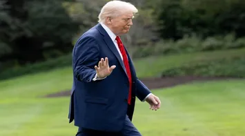 Trump Says He “Would Like” to Meet North Korean Leader During Asian Tour