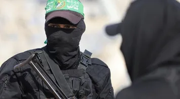 Hamas Receives List of 1,468 Gaza Prisoners After a Month of Communication