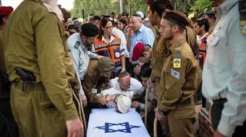 Hebrew Report: For Every Soldier Who Committed Suicide in the Israeli Army, Seven Attempted It