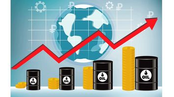 a-resilient-rouble-aided-by-oil-gas-revenue-why-the-west-failed-to-punish-russia-and-its-economy