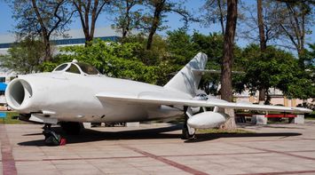 Tokyo Accuses Chinese Fighters of “Targeting Radars” on Japanese Jets