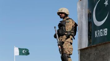 Six Pakistani Soldiers Killed in Armed Attack Near Afghan Border