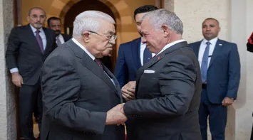 Abbas Praises King Abdullah's Stance Against Displacement Projects for the Palestinian People
