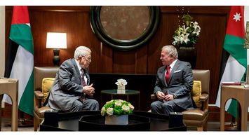 King receives President Abbas, reiterates Jordan’s unwavering support for Palestinians