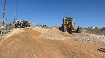 Bani Ubaid Municipality Rehabilitates Road at the End of Street 100
