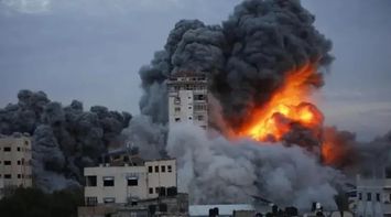 Intense Israeli Airstrikes Target Multiple Areas in Gaza
