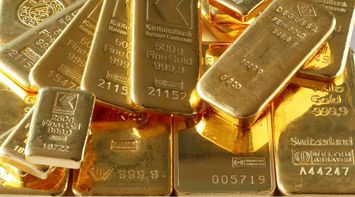Gold Reaches Highest Level in Two Months
