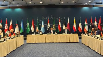 Foreign Minister Chairs Extraordinary Session of the Arab League Council
