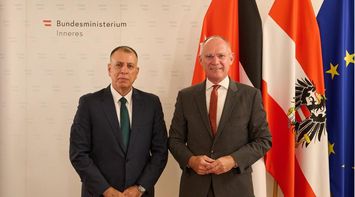 Jordanian Interior Minister Meets Austrian Counterpart in Vienna
