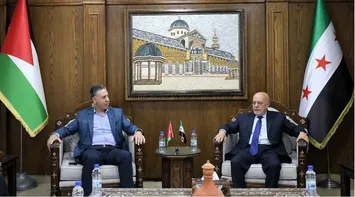 Minister of Industry Discusses Accelerating Implementation of Economic Cooperation Agreements with Syria