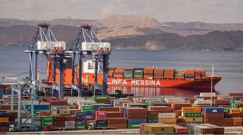 Clothing and Fertilizers Lead Exports in the First Half of the Year