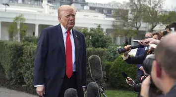 Trump Urges NATO to Impose Major Sanctions on Russia and Stop Buying Its Oil