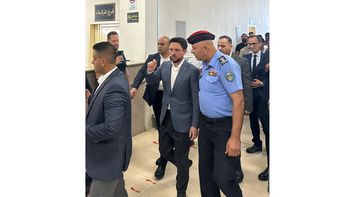 Crown Prince Inspects West Amman Licensing Department