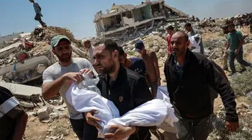 Dozens Killed in Successive Israeli Airstrikes on Gaza
