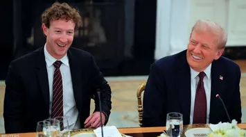Open Mic Catches Zuckerberg in “Embarrassing Admission” Before Trump