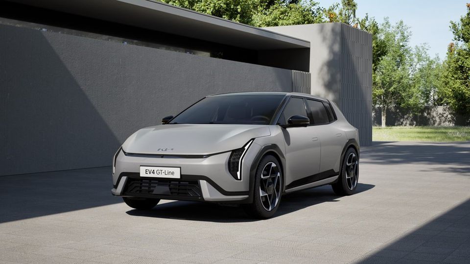 Kia Unveils the Exterior Design of the EV4 Ahead of Its Global Debut, Blending Innovation with the Spirit of Exploration