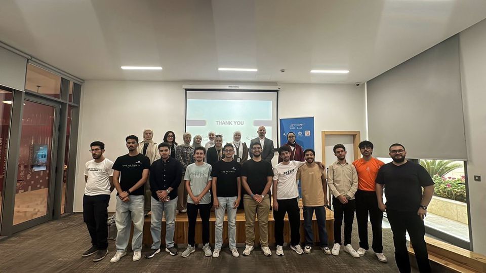Housing Bank Holds Session on Cybersecurity for Al Hussein Technical University Students