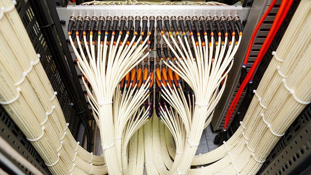 Super highspeed fiber cable to connect Jordan to Europe...