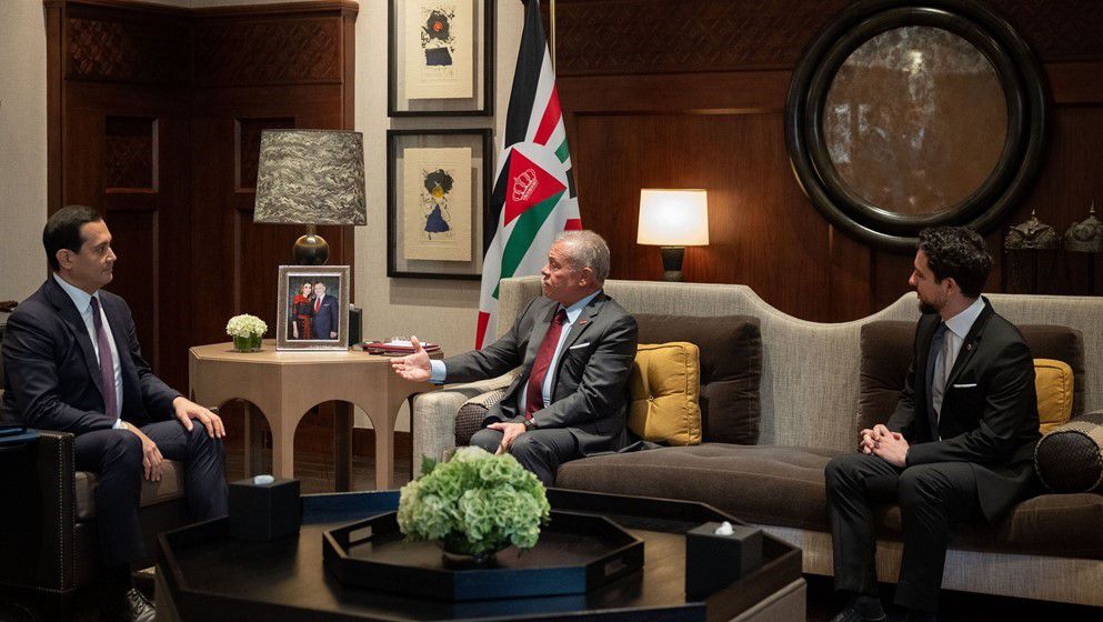 King Receives Advisor to the President of Uzbekistan