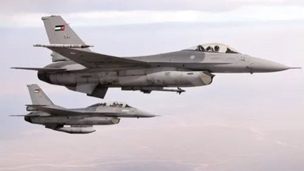 Jordanian Air Force Strikes Terrorist Hideouts in Southern Syr...