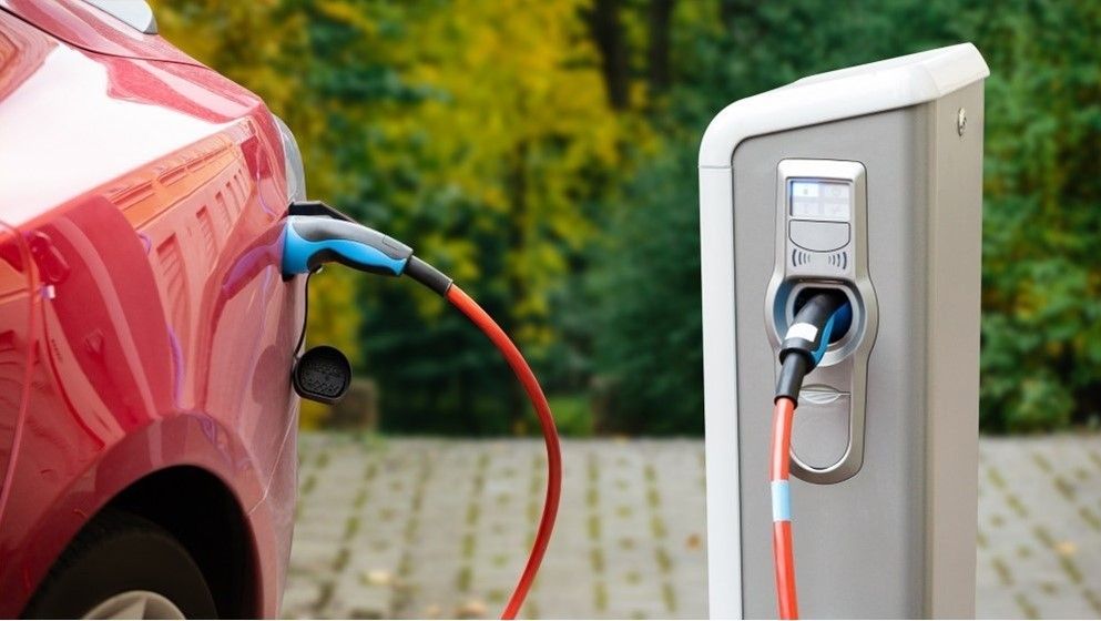 EU EV Sales Hit 1.64M Units | Tariff Arbitrage & Supply Chain Shifts for Cross-Border Sellers
