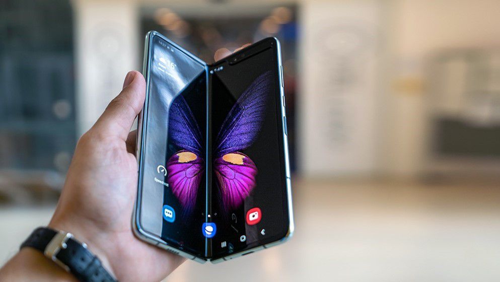 Screens everywhere, folding or not...