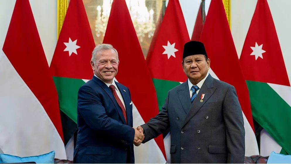 King and Indonesian President Hold Talks in Jakarta