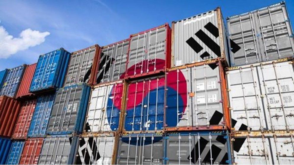 South Korea’s Industrial Output Sees Biggest Drop in Over Five Years