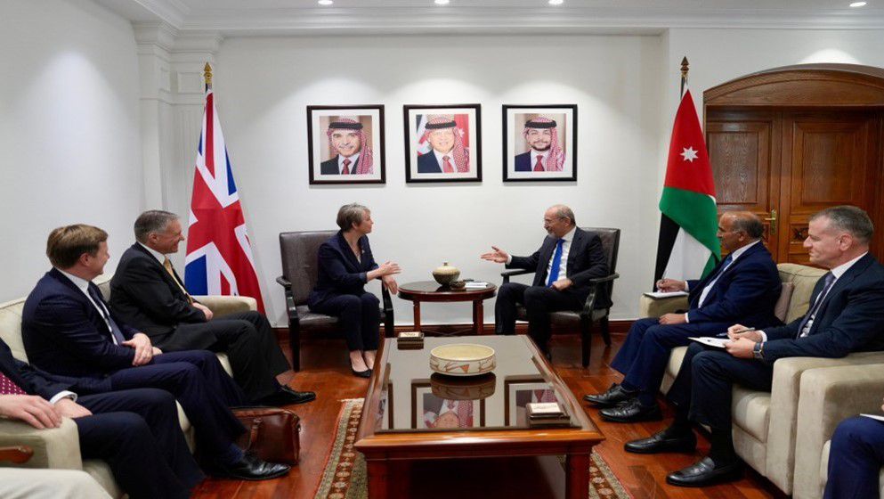 Jordanian Foreign Minister Holds Extensive Talks with UK Foreign Secretary