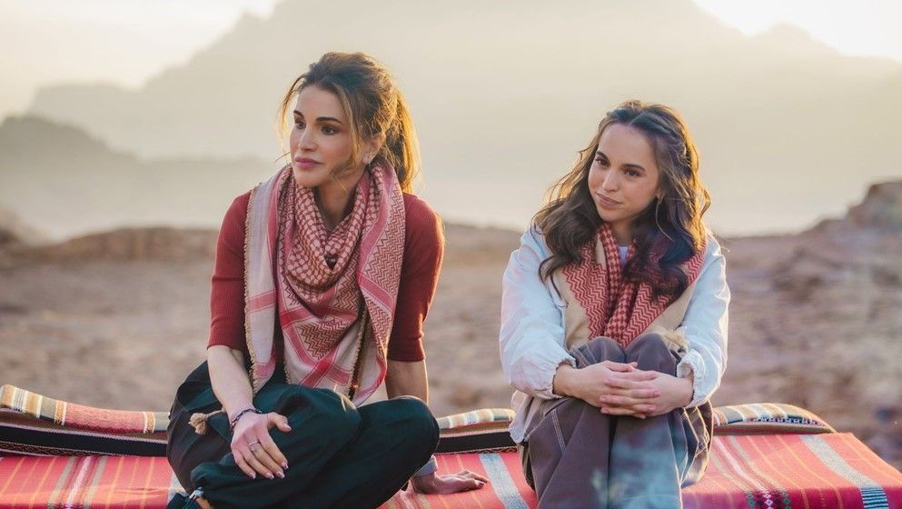 Queen Rania and Princess Salma Visit Wadi Rum - Jordan News | Latest News ...