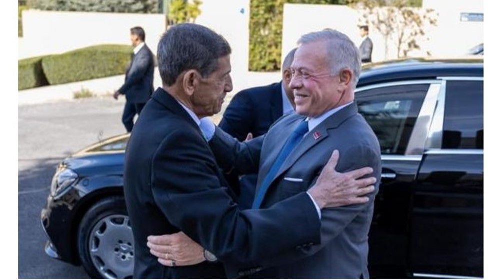 King Visits Former Chief of the Royal Hashemite Court Yousef Al-Dalabih