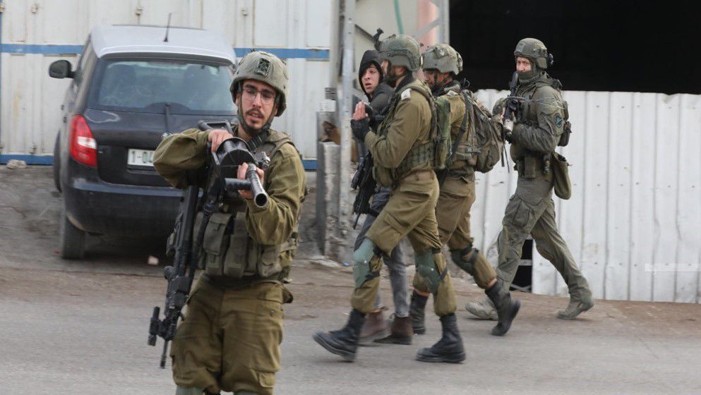Occupation Forces Tighten Military Measures in the Western Area of Salfit City