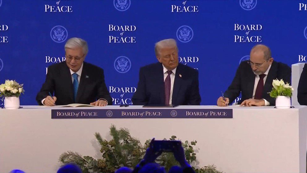 Jordan Signs the Peace Council Charter
