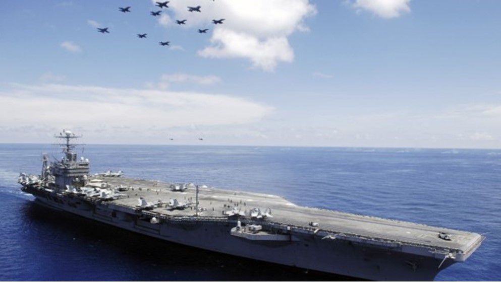 U.S. Aircraft Carrier “Lincoln” Arrives in the Middle East