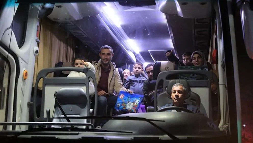 Jordan Armed Forces Evacuate the 20th Group of Sick Children from Gaza for Treatment in Jordan