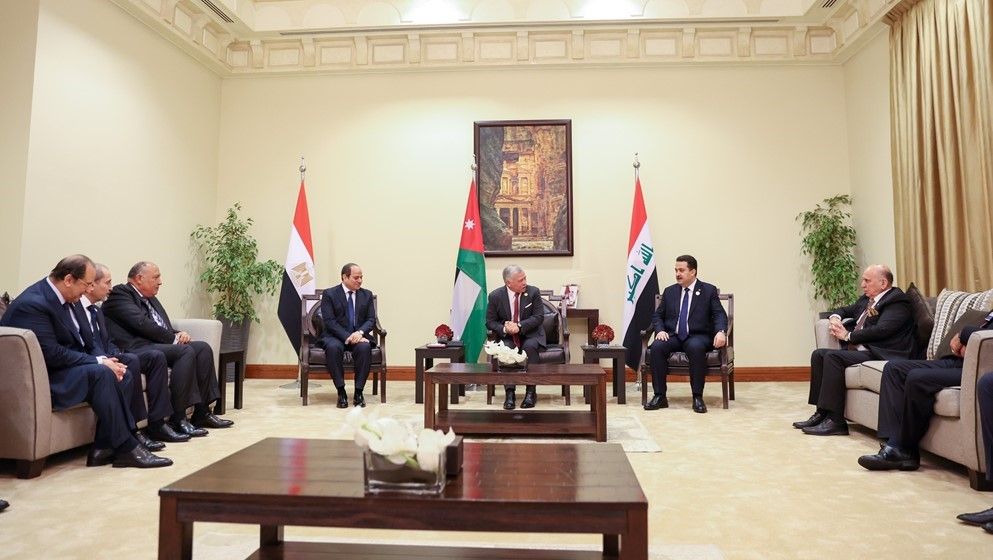 King holds trilateral meeting with Egypt president, Iraq PM... - Vimarsana News