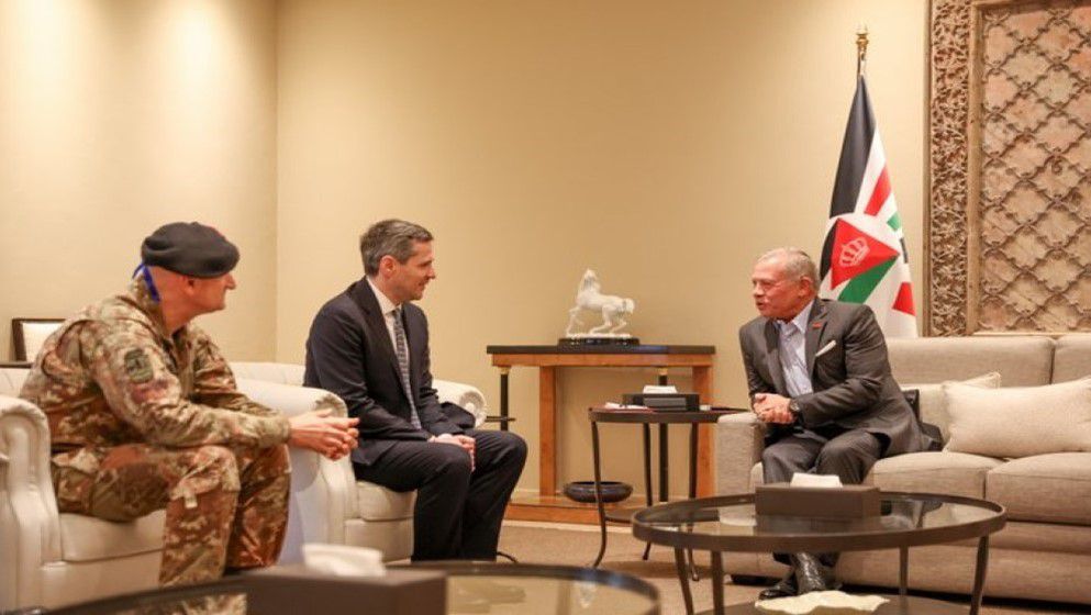 King Discusses Ways to Expand Jordan–Italy Defense Cooperation
