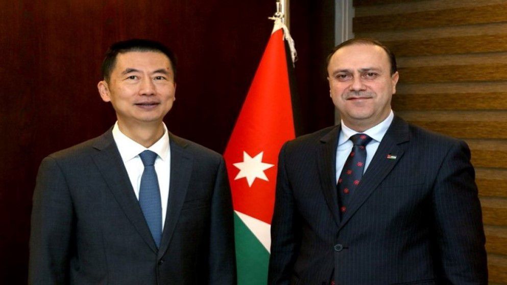 Minister of Government Communication Discusses Cooperation with the Chinese Ambassador to the Kingdom