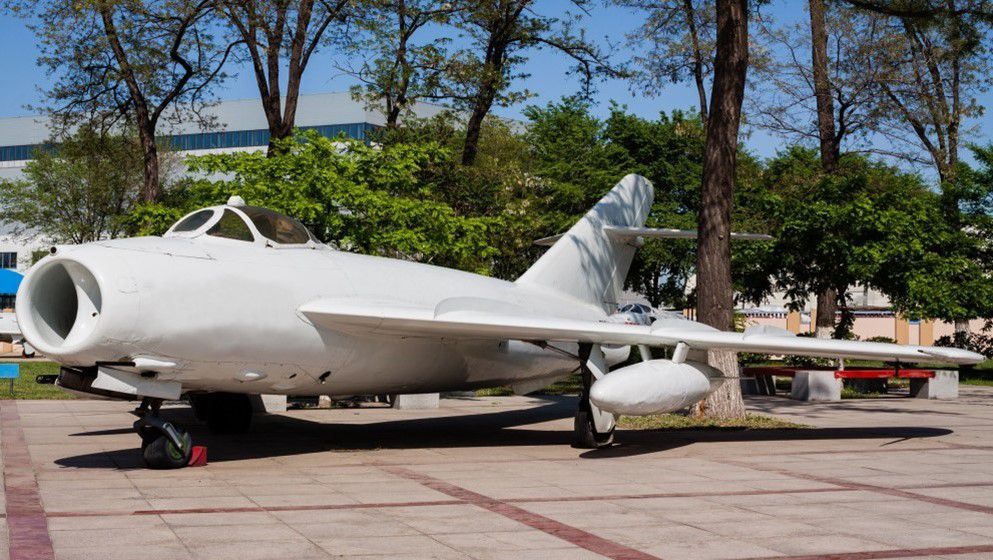 Tokyo Accuses Chinese Fighters of “Targeting Radars” on Japanese Jets