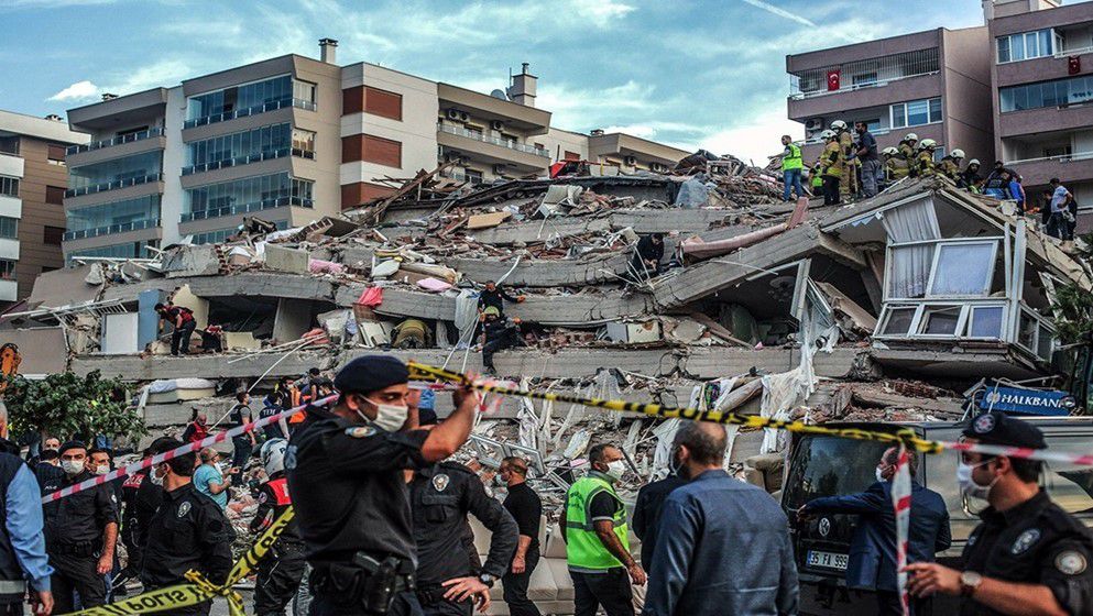 11 Syrian family members die in Turkey earthquake...